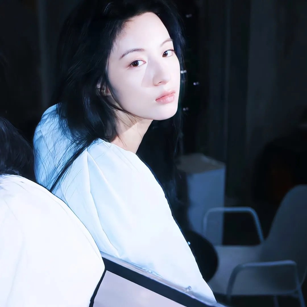 钢管舞娘